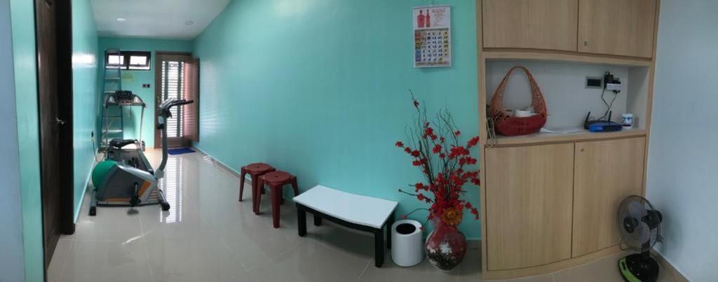Homestay Stardow~星窗名宿~ Johor Bahru Eksteriør billede